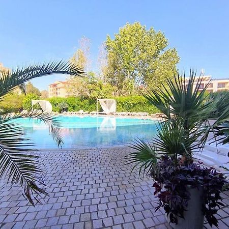 Large Apartment In Sluneční pobřeží Exteriér fotografie
